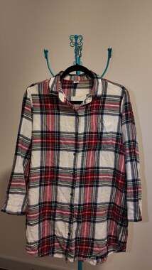Old Navy Multi-Color Plaid Flannel Long Sleeve Button-Down Shirt – Size S